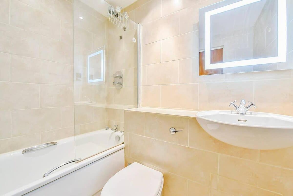 West End & Theatre-land 2 Beds & 2 Baths Appartement *